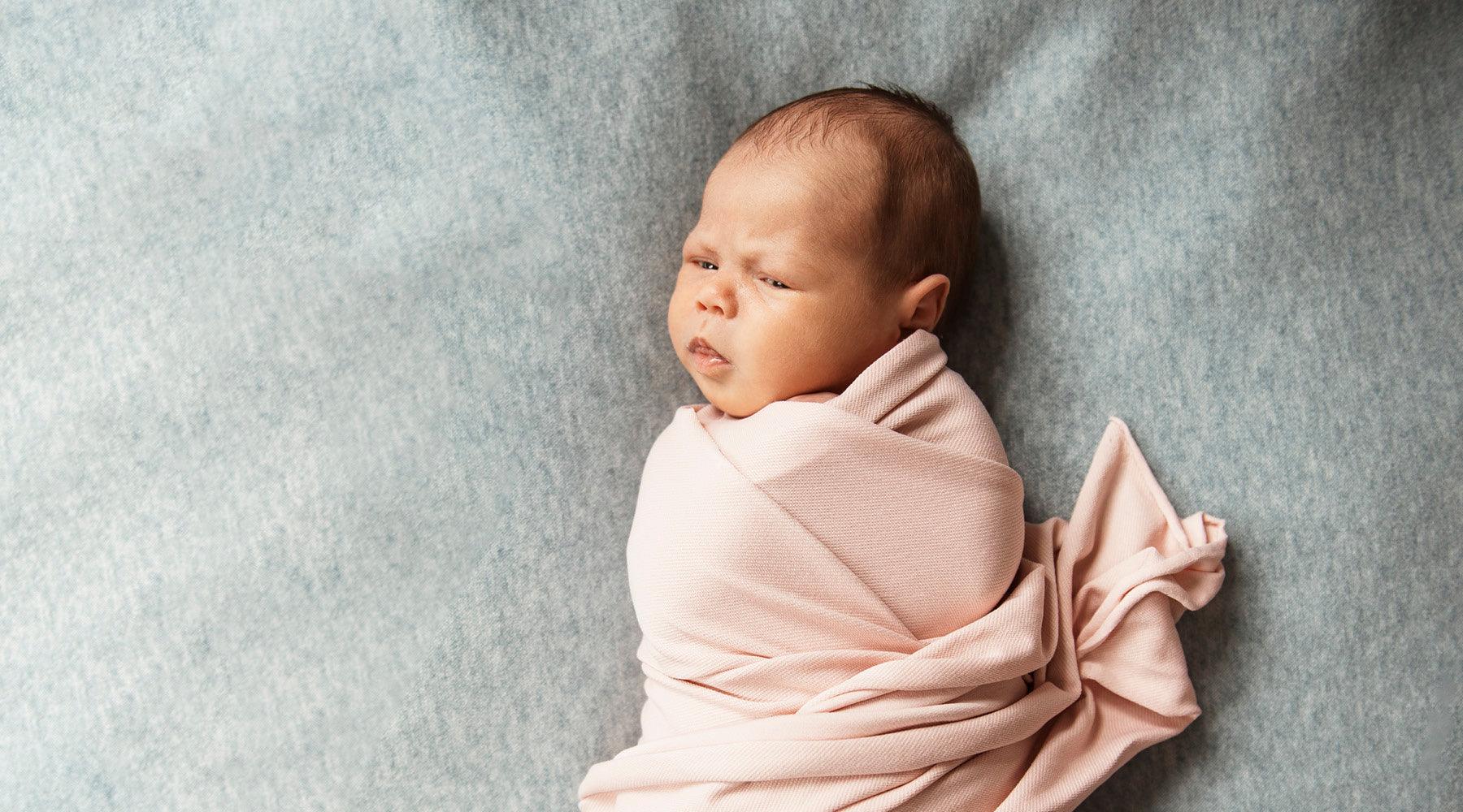 Swaddling A Newborn: Yes or No?