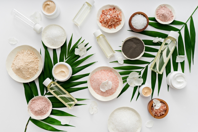 Top 5 Natural Skincare Brands Loved By Moms