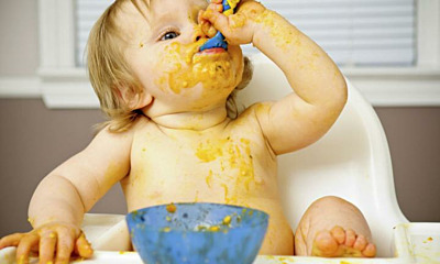 Introducing Solids: 5 Signs Your Baby Is Ready For Solid Food