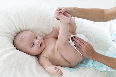 Baby Wipes vs Cotton Wool — Which Is Better?