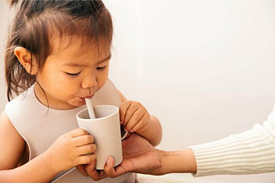 Tips to Teach Your Kid to Drink from a Straw Cup