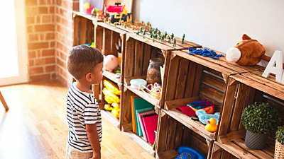 Keep the Clutter at Bay: Easy Toy Rotation Tips for a Tidy Home!