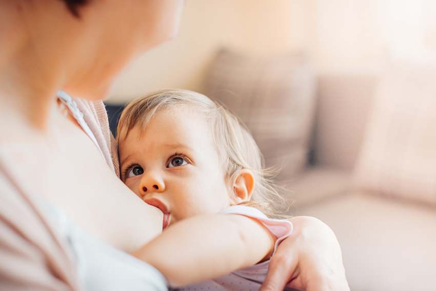 Tips for Breastfeeding Your Teething Baby